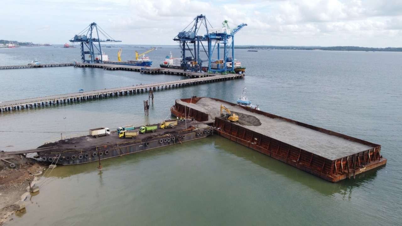 Pelindo Regional 4 Catat Pertumbuhan Positif Kinerja Konsolidasi Selama 2024